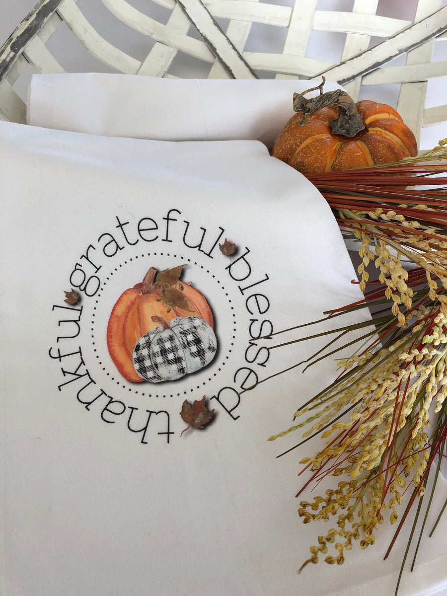 Fall Pumpkins Tea Towel - Autumn Flour Sack Towel - Seasonal Kitchen L –  Running Frog Studio